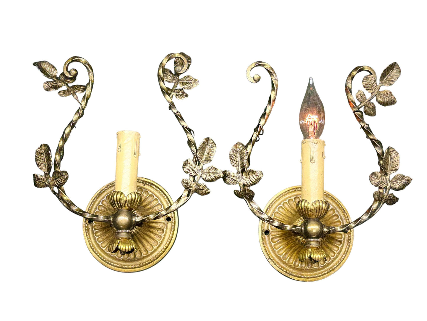Pair Petit 1910s Cast Brass Wall Sconces with Trailing Vines and Leaves Original Antique Patina #2658