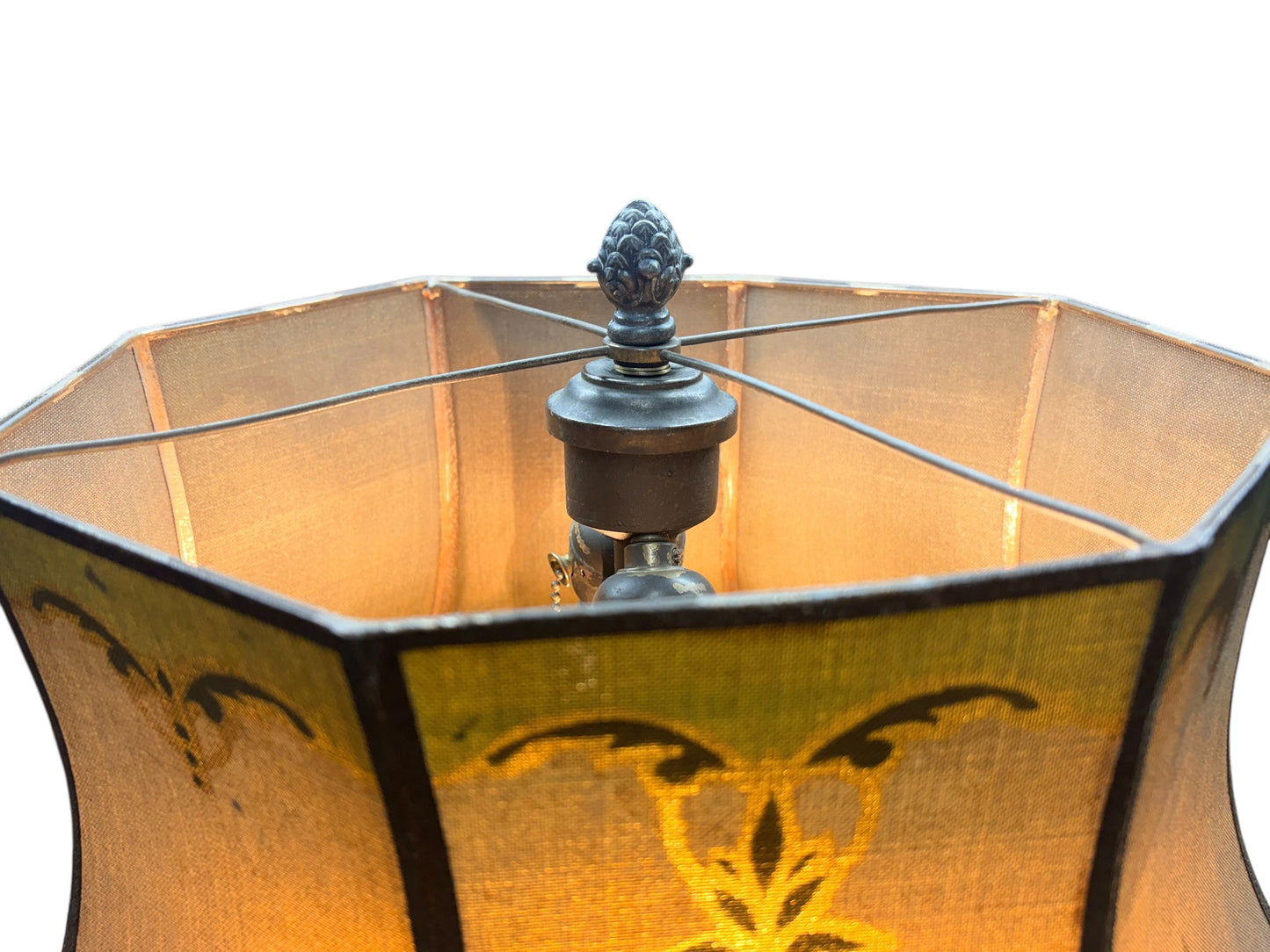 Unsigned Rembrandt Type Wire Mesh Shade on Vintage Spelter Table Lamp Base #2656