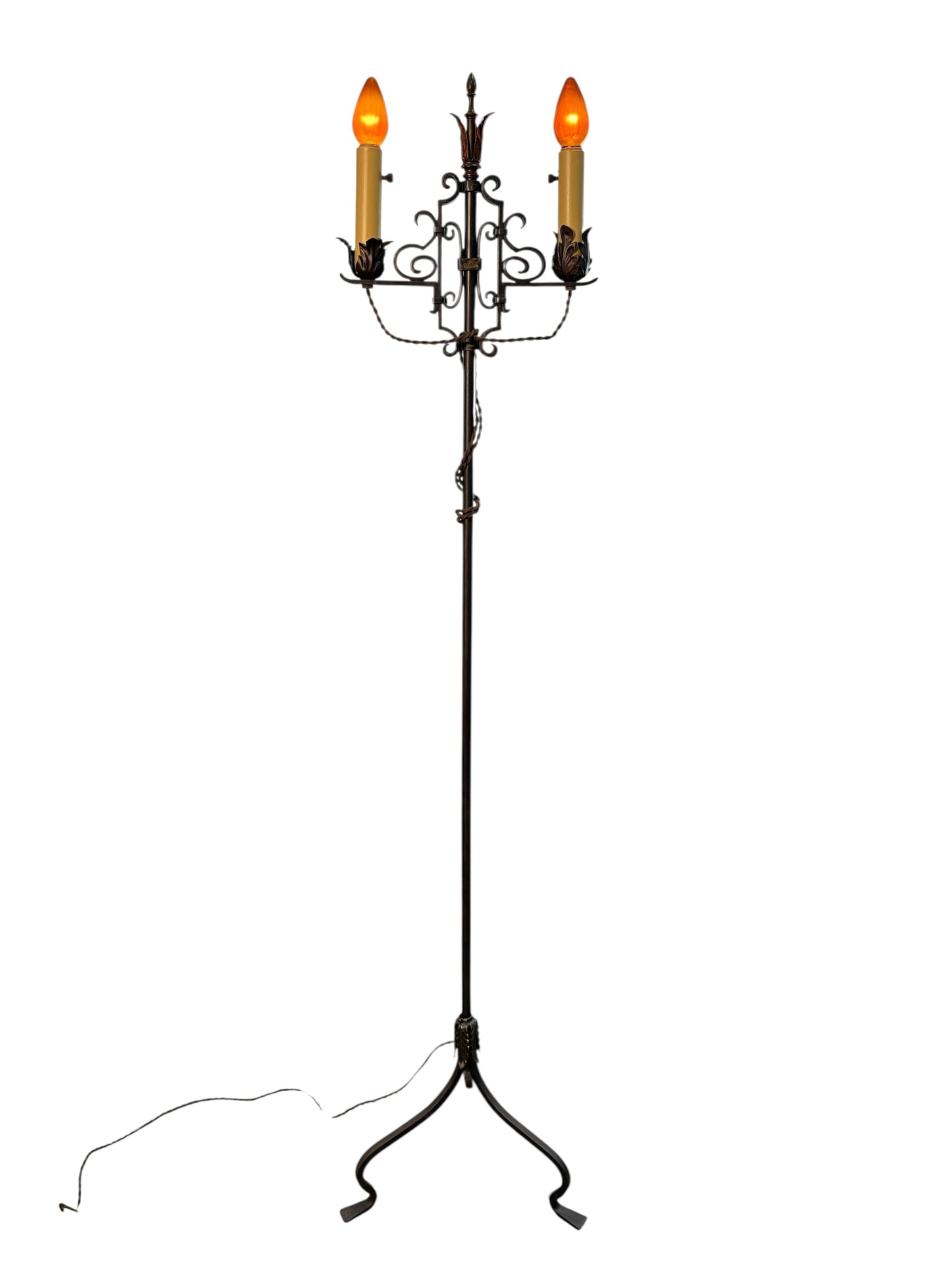 1920s Wrought Iron Spanish Revival Floor Lamp with Adjustable Height #2639